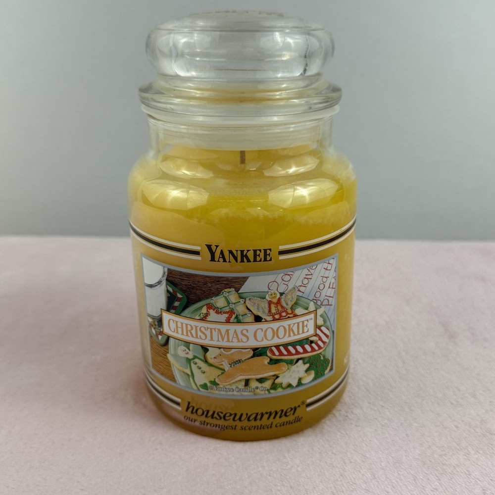 Yankee Candle Christmas Cookie 22 oz Yellow Scented Jar Housewarmer